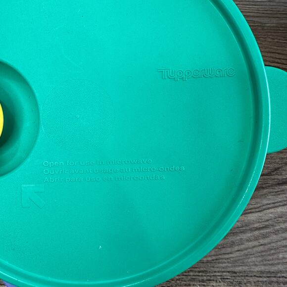 Tupperware Crystal Wave Microwave Divided Dishes Blue Green BPA-Free Easy Clean - Picture 2 of 5